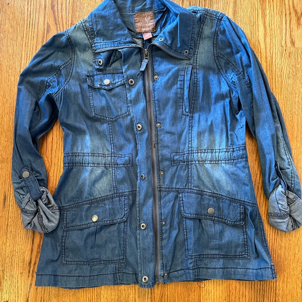 Blue denim jacket with a boho vibe